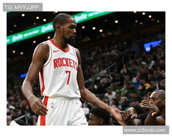 休斯顿火箭大胜凯尔特人豪取三连胜，杜兰特高效26分，杰伦·格林小史密斯准三双助胜